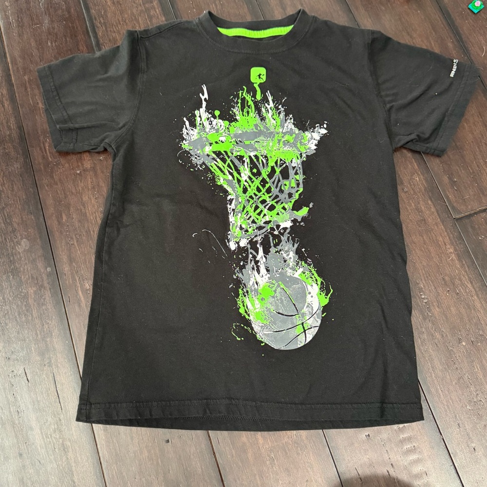 EUC AND1 T-shirt large 10/12 basketball